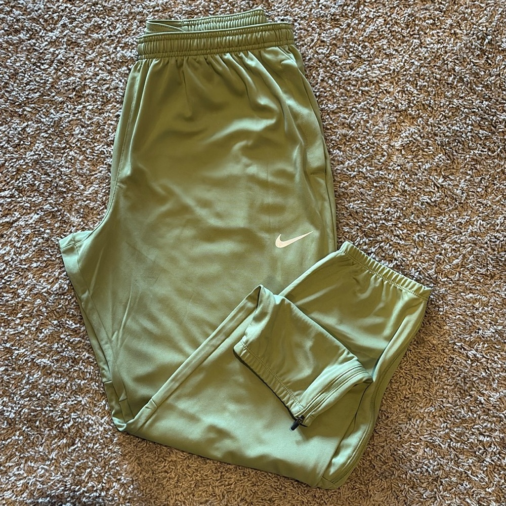 Men’s Nike dri- it pants